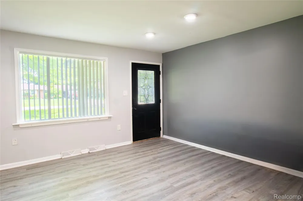39751 Sylvia Street Harrison Charter Township, MI 48045
