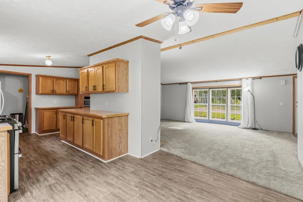 880 East Street Fenton City, MI 48430