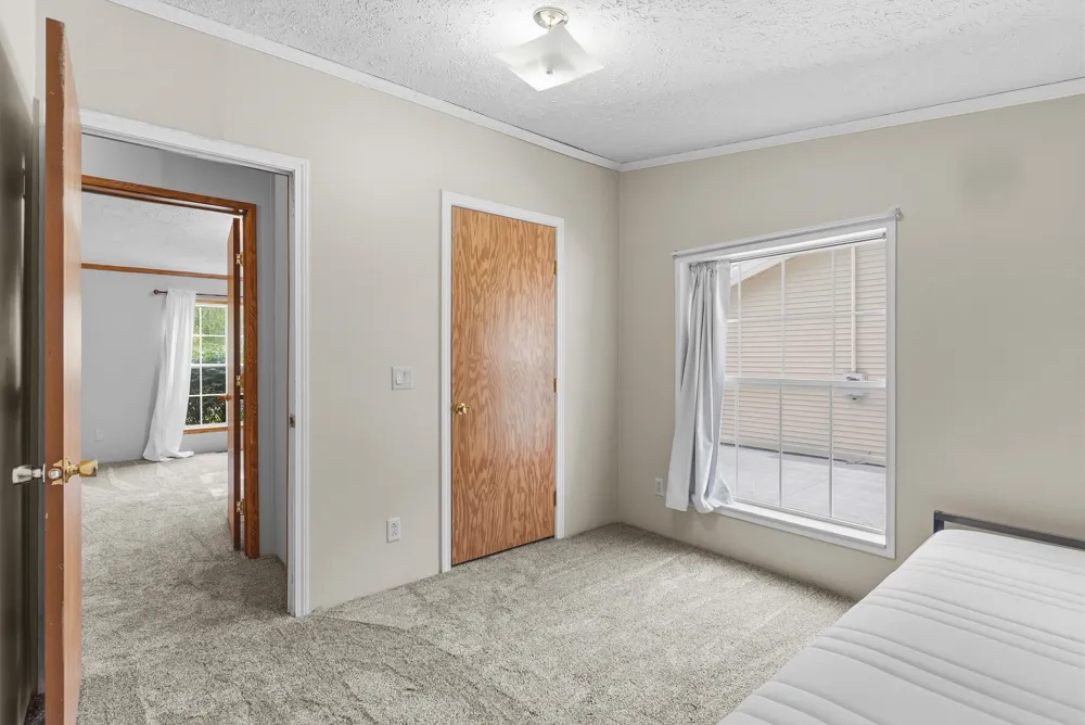 880 East Street Fenton City, MI 48430