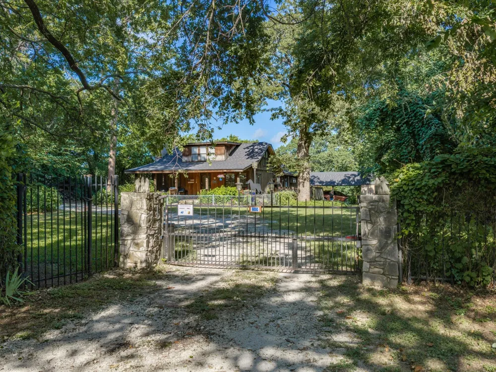 Bettinger Drive Colleyville, TX 76034