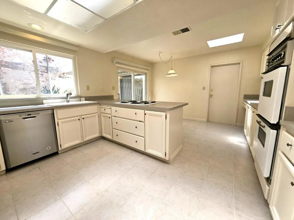 6327 Whaley Drive San Jose, CA 95135