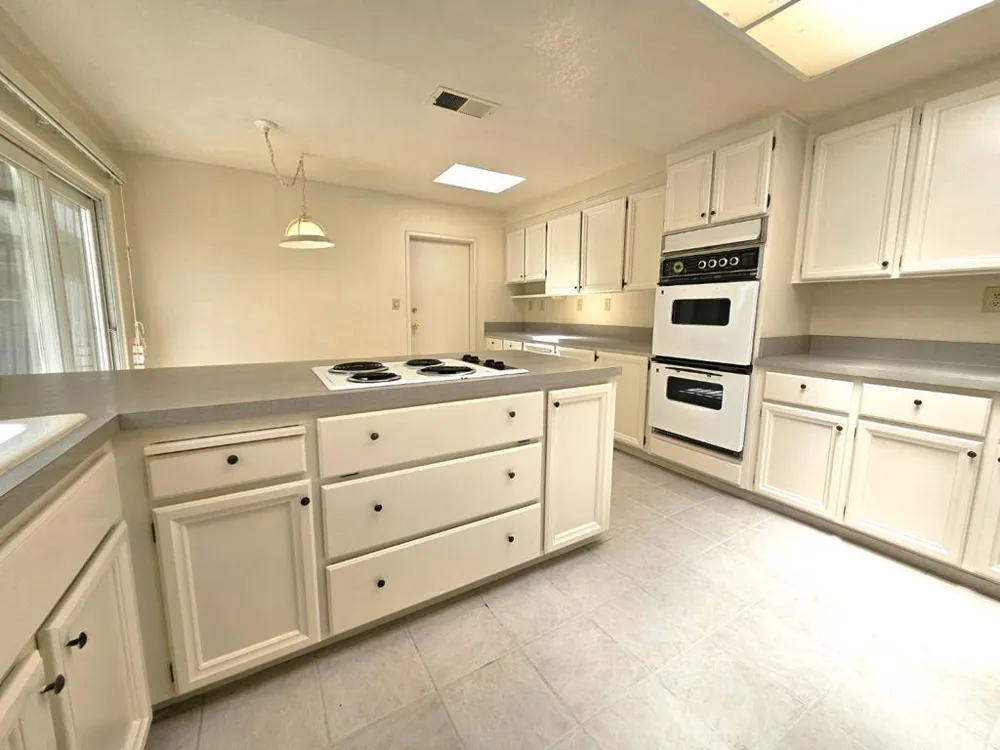 6327 Whaley Drive San Jose, CA 95135