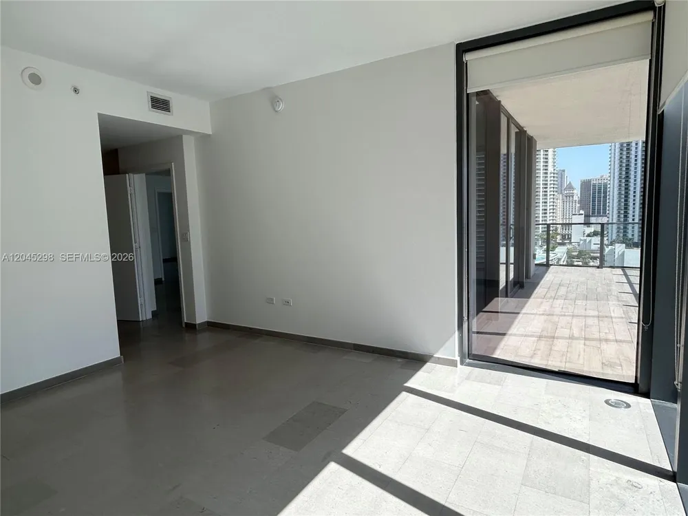 88 SW 7th St #1511 Miami, FL 33130