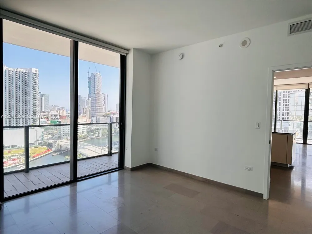 88 SW 7th St #1511 Miami, FL 33130