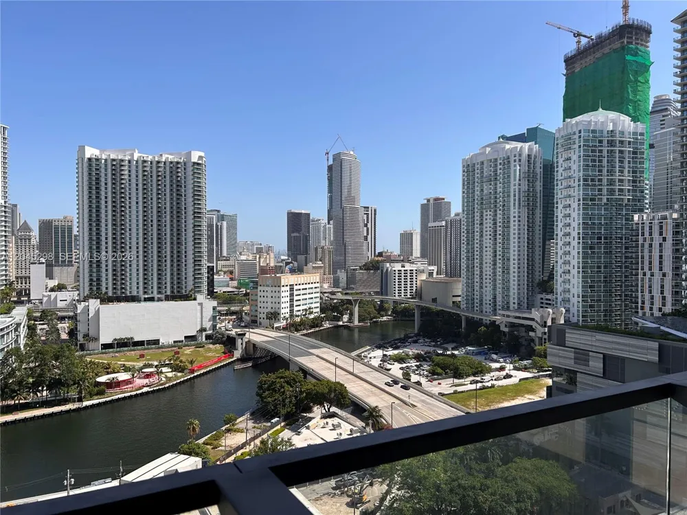 88 SW 7th St #1511 Miami, FL 33130