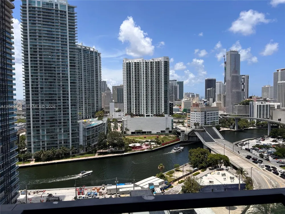 88 SW 7th St #1511 Miami, FL 33130