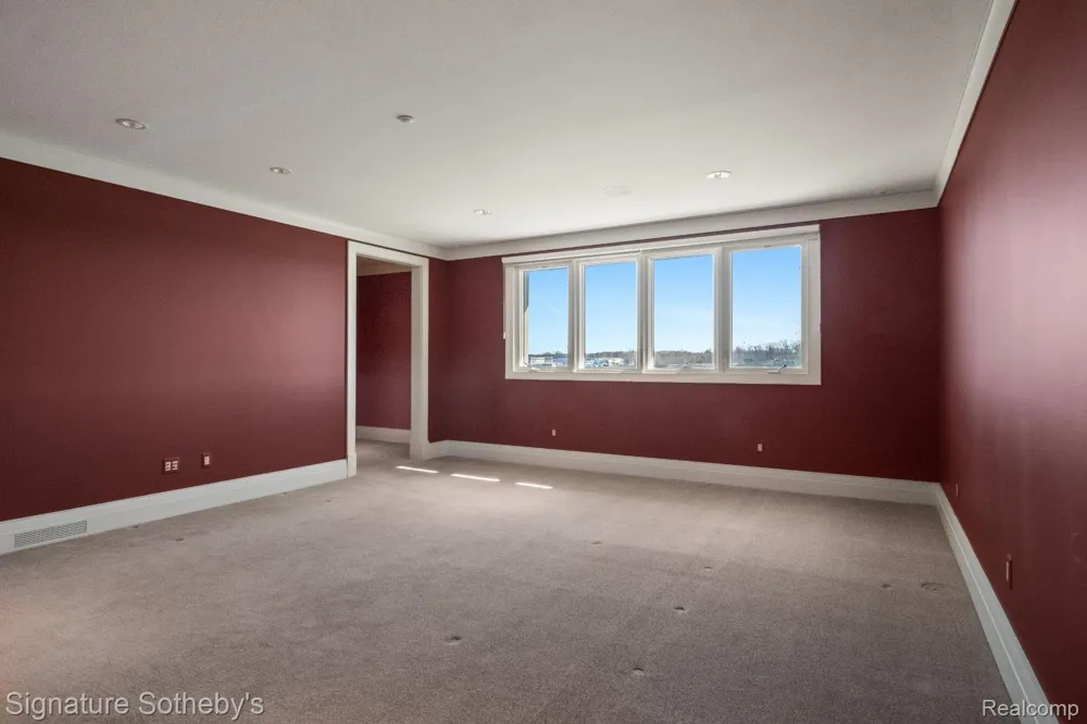 82 CHATEAUX DU LAC Fenton Charter Township, MI 48430