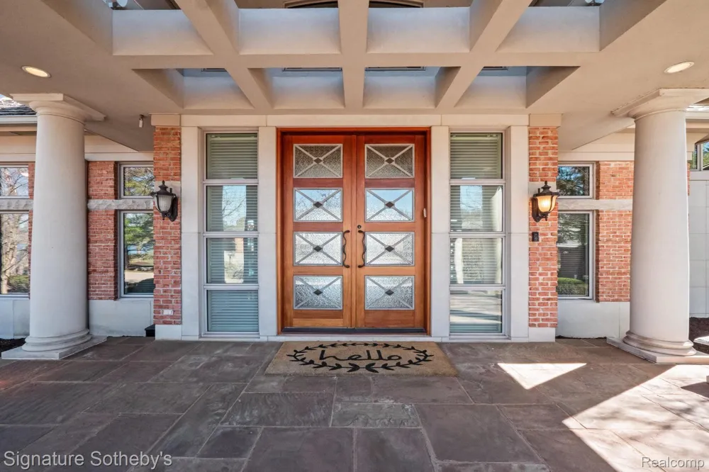 82 CHATEAUX DU LAC Fenton Charter Township, MI 48430