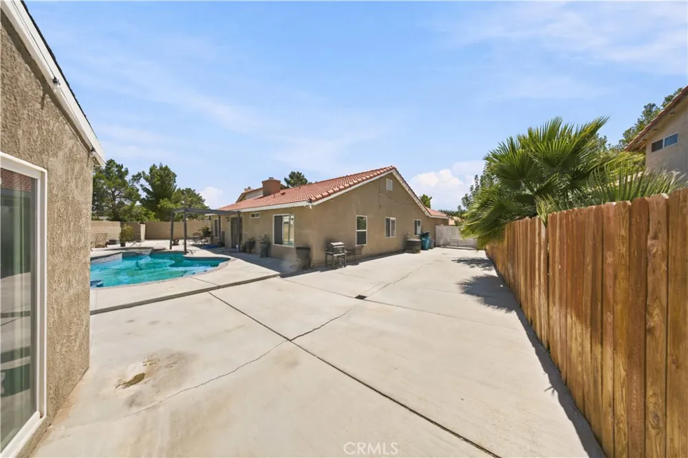 37328 Festival Court Palmdale, CA 93552