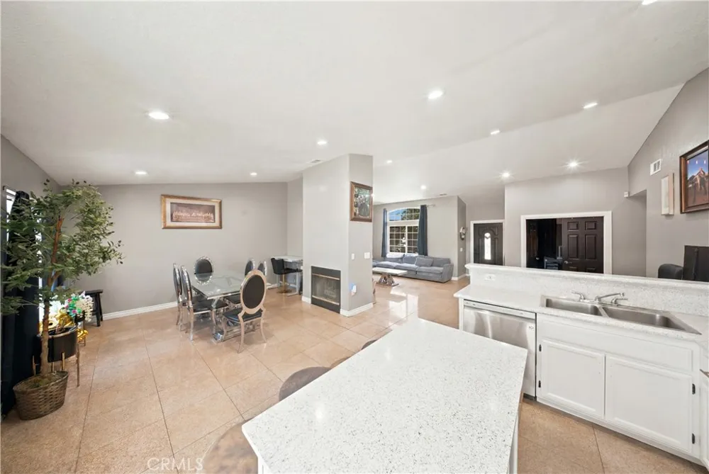 37328 Festival Court Palmdale, CA 93552