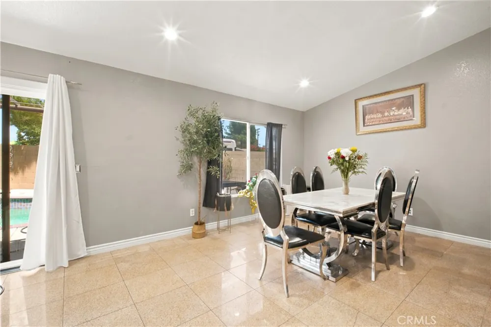 37328 Festival Court Palmdale, CA 93552
