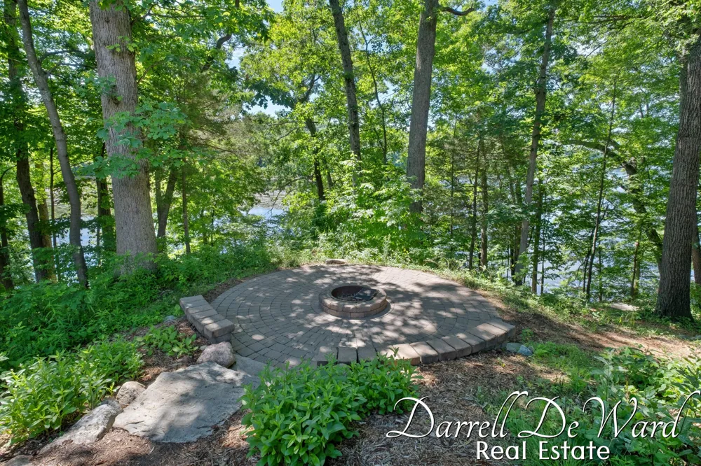 13850 Thompson Drive NE Lowell, MI 49331
