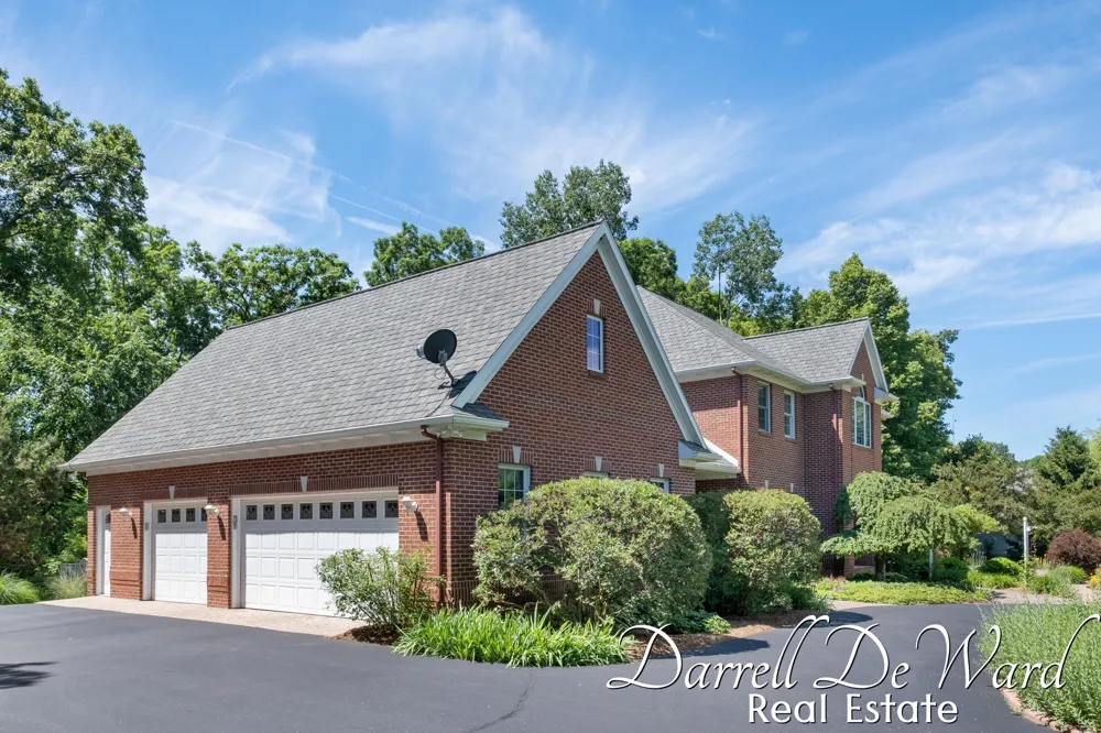 13850 Thompson Drive NE Lowell, MI 49331