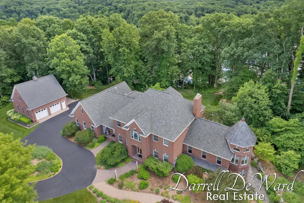 13850 Thompson Drive NE Lowell, MI 49331