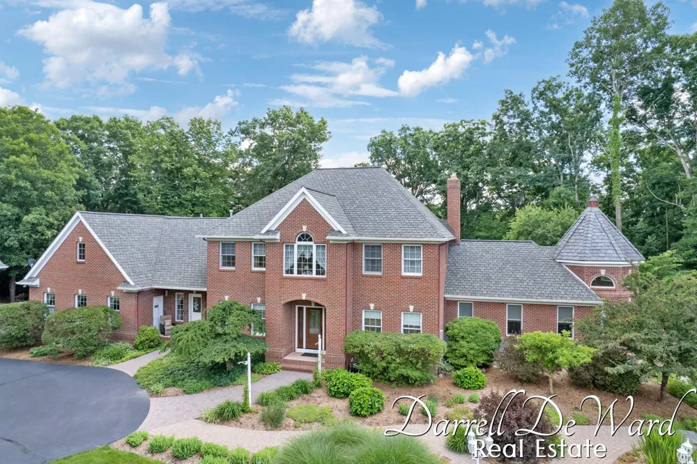 13850 Thompson Drive NE Lowell, MI 49331