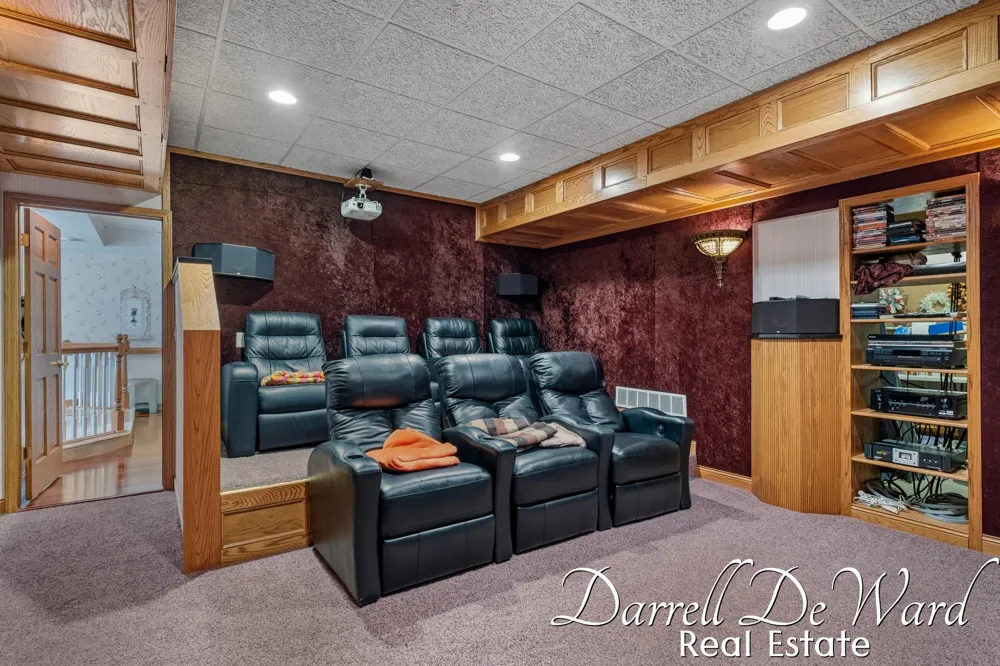 13850 Thompson Drive NE Lowell, MI 49331
