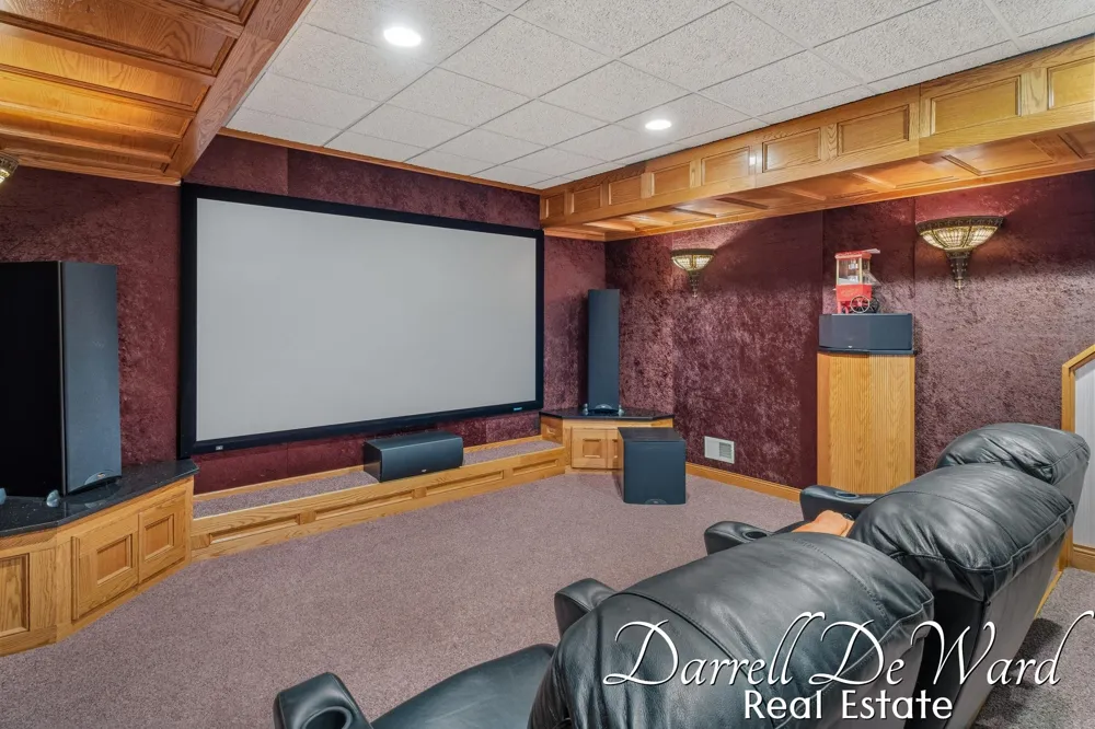 13850 Thompson Drive NE Lowell, MI 49331