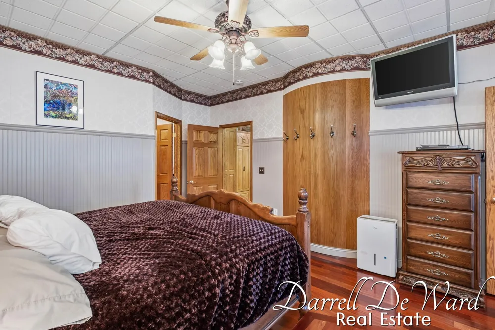 13850 Thompson Drive NE Lowell, MI 49331