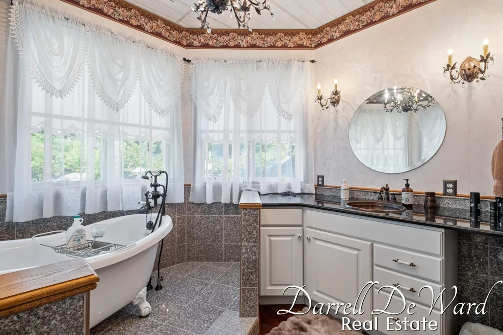 13850 Thompson Drive NE Lowell, MI 49331