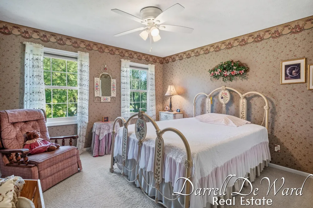 13850 Thompson Drive NE Lowell, MI 49331