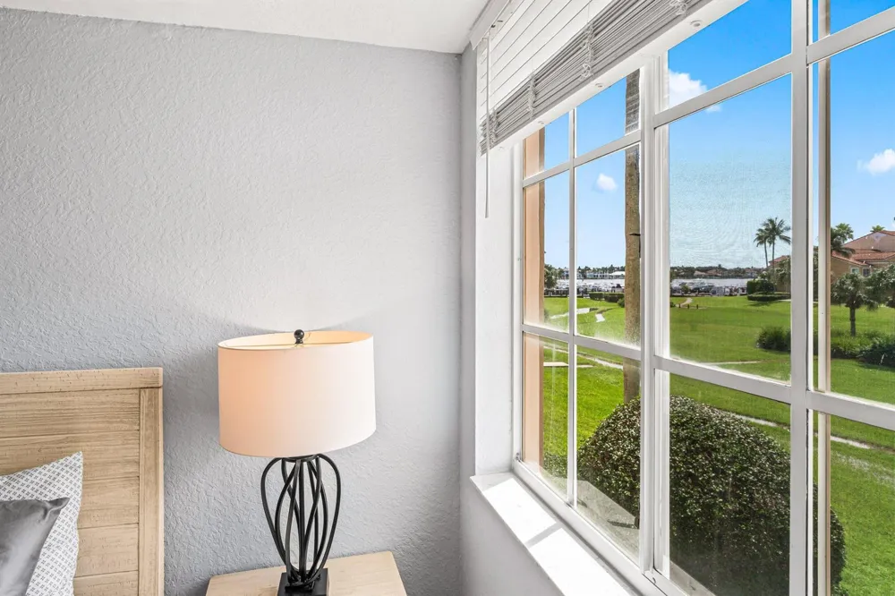 145 Yacht Club Way #210 Hypoluxo, FL 33462