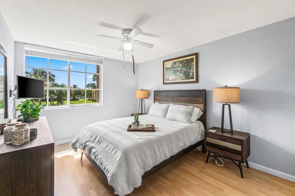 145 Yacht Club Way #210 Hypoluxo, FL 33462