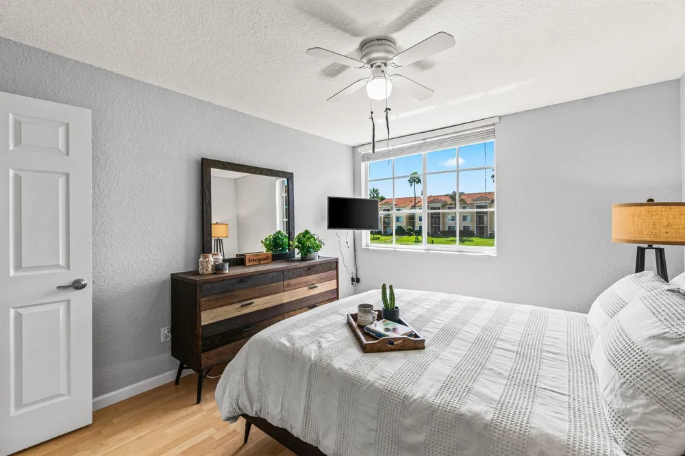 145 Yacht Club Way #210 Hypoluxo, FL 33462