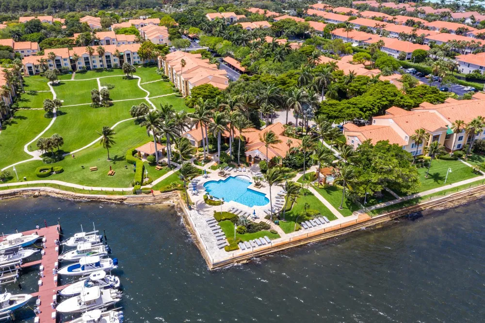 145 Yacht Club Way #210 Hypoluxo, FL 33462