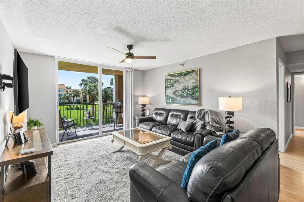 145 Yacht Club Way #210 Hypoluxo, FL 33462
