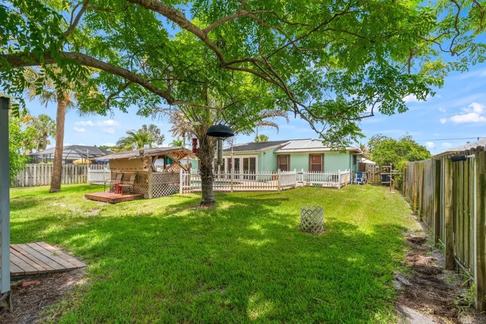 1636 NE Darlich Avenue Jensen Beach, FL 34957