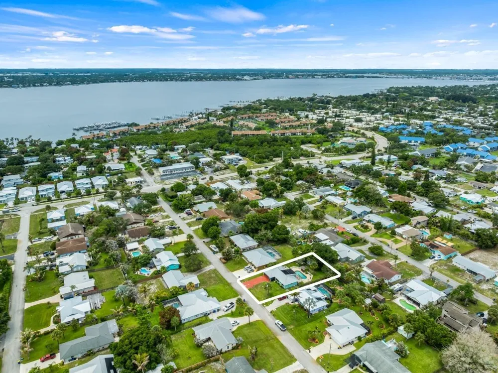 1636 NE Darlich Avenue Jensen Beach, FL 34957