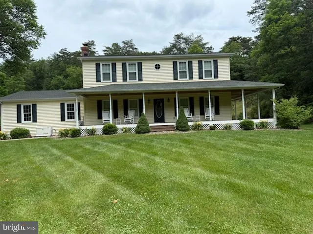 6180 SLANESVILLE PIKE ROAD Points, WV 25437