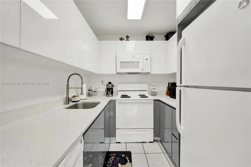1101 122nd Ave #205 Miami, FL 33184