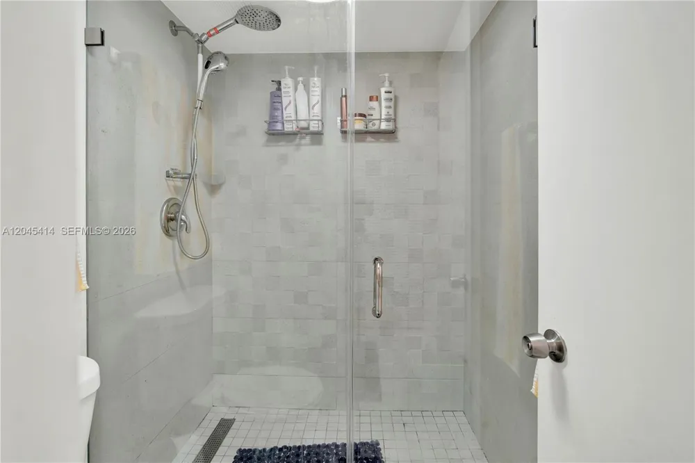 1101 122nd Ave #205 Miami, FL 33184