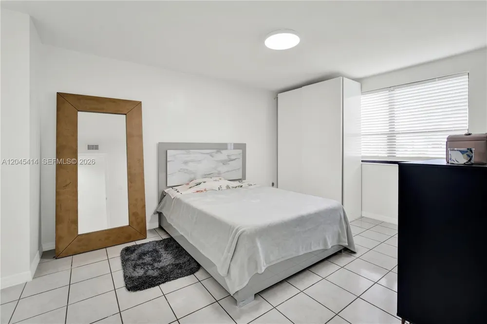 1101 122nd Ave #205 Miami, FL 33184