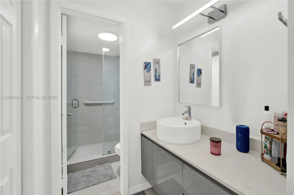 1101 122nd Ave #205 Miami, FL 33184