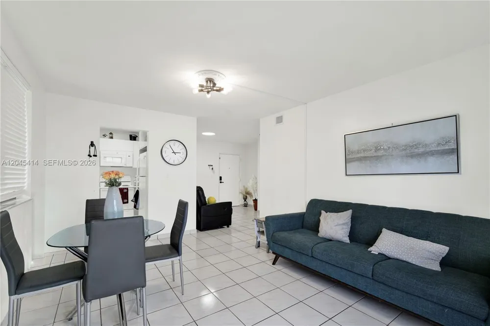 1101 122nd Ave #205 Miami, FL 33184