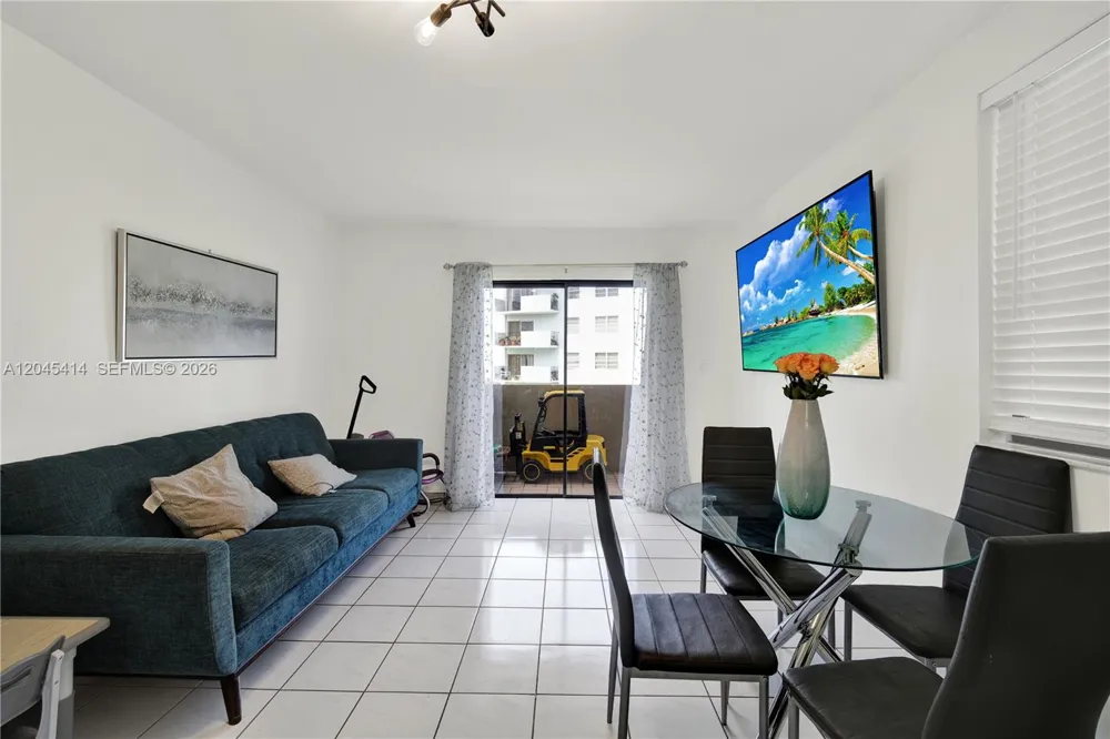 1101 122nd Ave #205 Miami, FL 33184