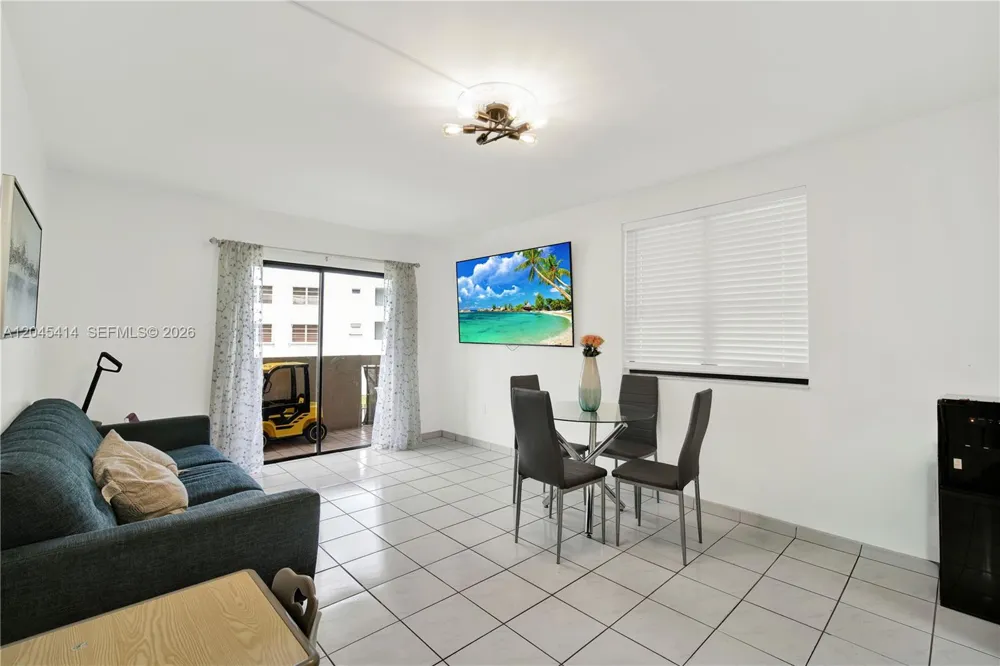 1101 122nd Ave #205 Miami, FL 33184