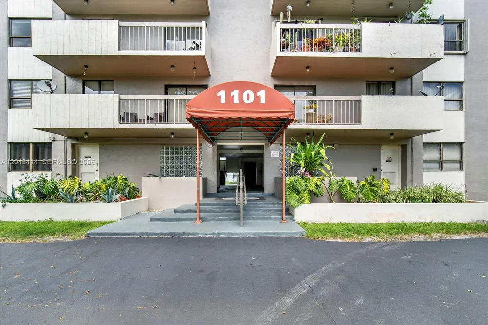 1101 122nd Ave #205 Miami, FL 33184