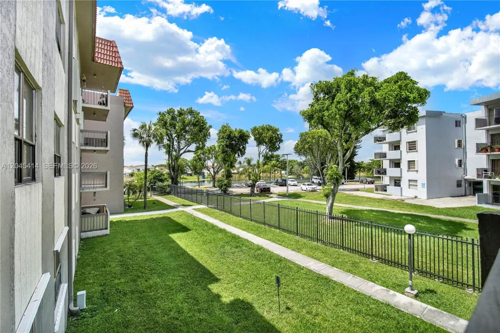 1101 122nd Ave #205 Miami, FL 33184