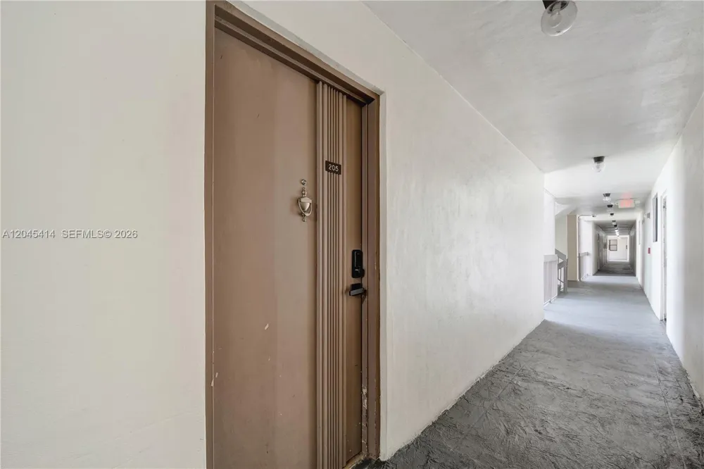 1101 122nd Ave #205 Miami, FL 33184