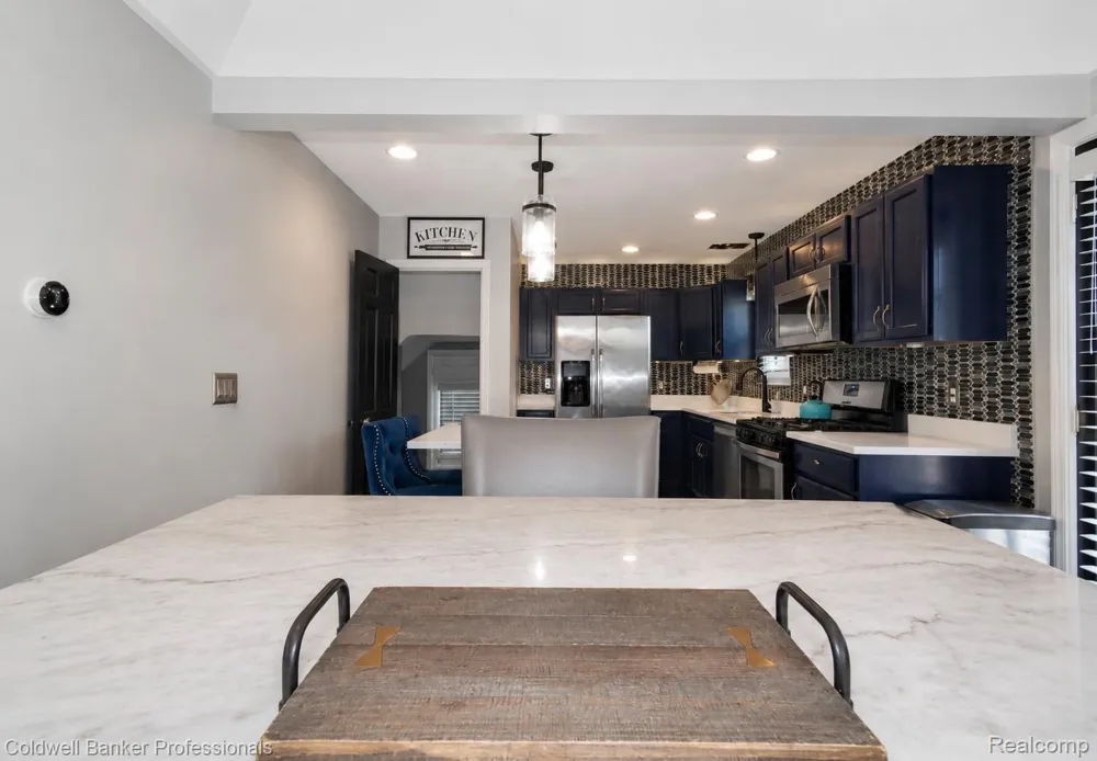 1168 Vernier Road Grosse Pointe Woods City, MI 48236