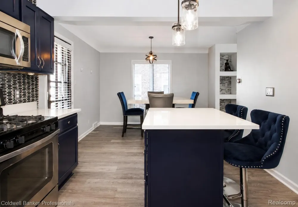 1168 Vernier Road Grosse Pointe Woods City, MI 48236