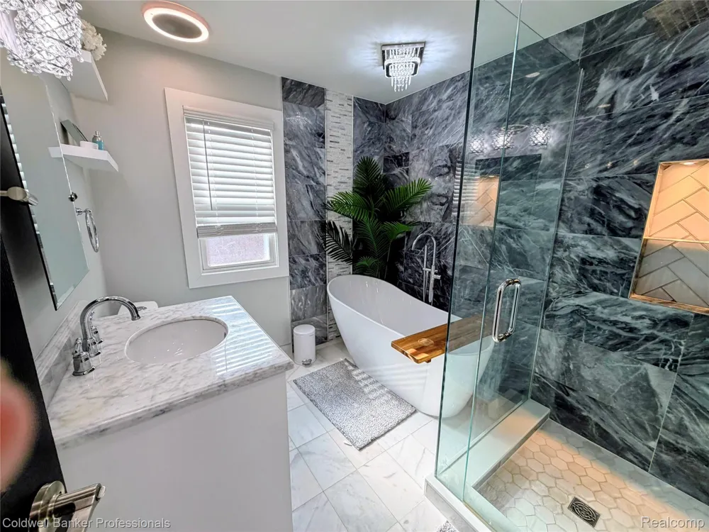 1168 Vernier Road Grosse Pointe Woods City, MI 48236