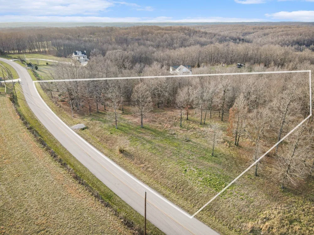 7850 W Lick Creek Rd Primm Springs, TN 38476