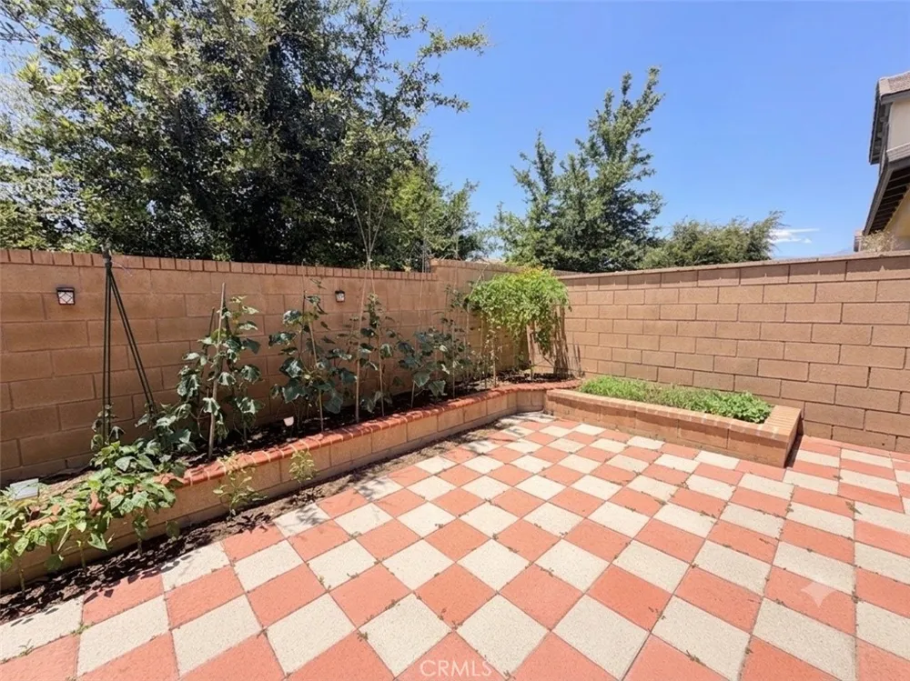 4722 S Cobblestone Ontario, CA 91762