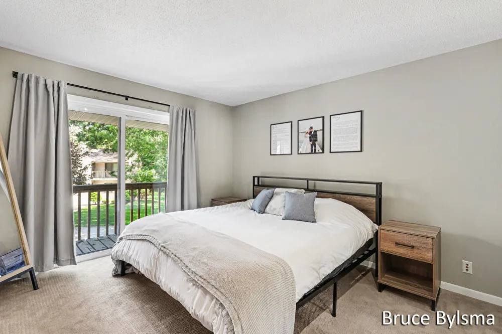 17570 Parkwood Drive #A Spring Lake, MI 49456