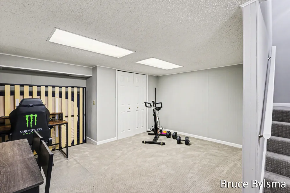 17570 Parkwood Drive #A Spring Lake, MI 49456