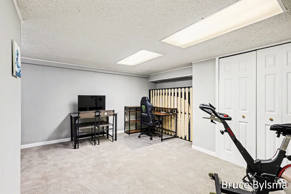 17570 Parkwood Drive #A Spring Lake, MI 49456